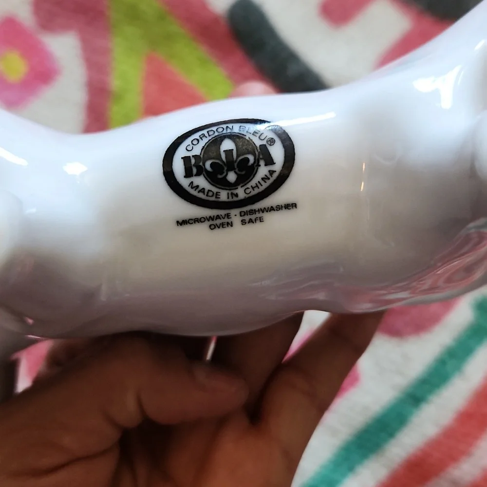 BIA Cordon Bleu White Cow 4oz Creamer